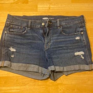 Mid rise boyfriend denim shorts